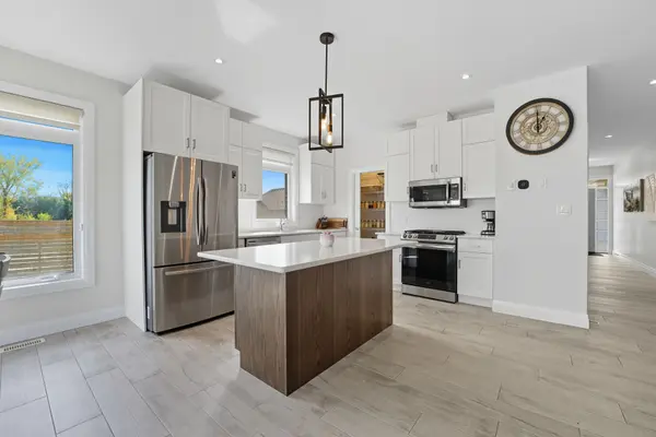 Centre Wellington, ON N0B 1S0,106 Cutting DR