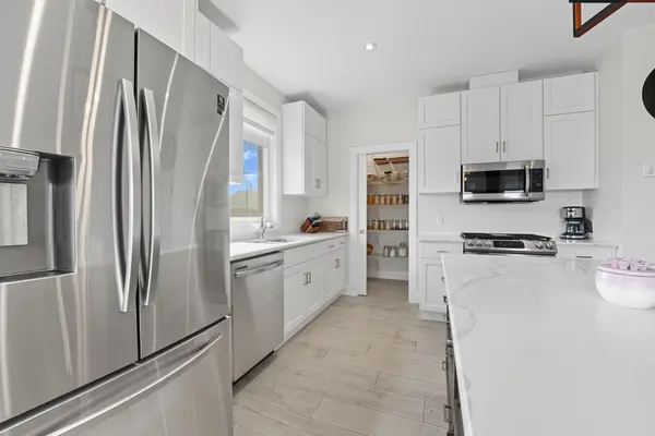 Centre Wellington, ON N0B 1S0,106 Cutting DR