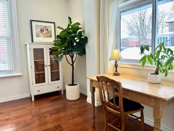 Selwyn, ON K0L 2H0,38A Regent ST