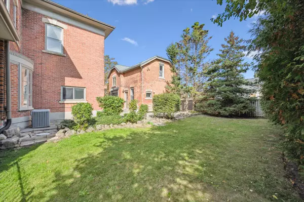 Guelph, ON N1H 4J7,143 Norfolk ST