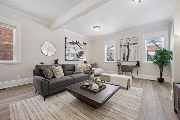 Guelph, ON N1E 4S5,64 Stuart ST