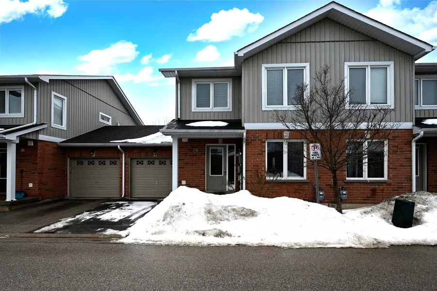 90 SOVEREIGN'S Gate #29, Barrie, ON L4N 0Y9