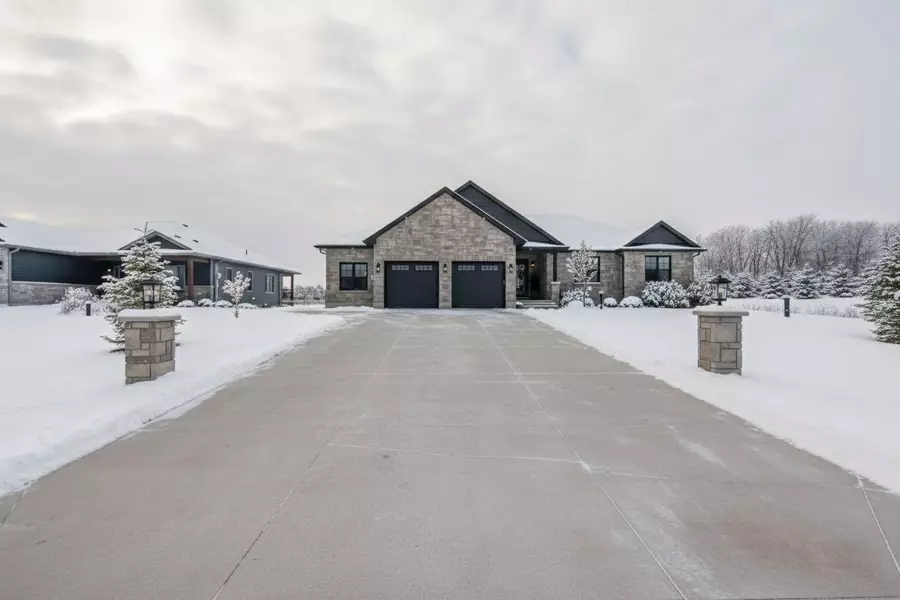 33 Nickason DR, Arran-elderslie, ON N0H 1A0