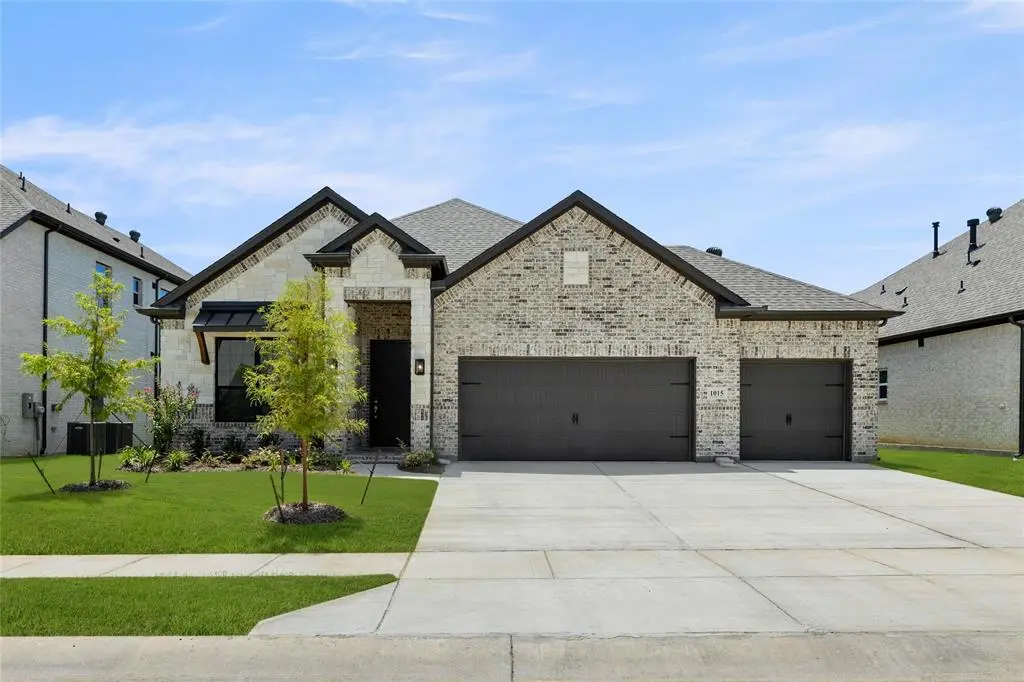Justin, TX 76247,1015 Moss Grove Trail