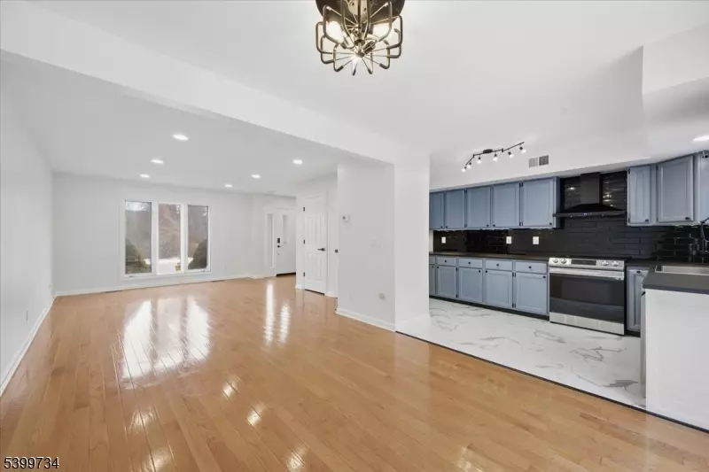 Andover Twp., NJ 07848,103 Cheyenne Rd