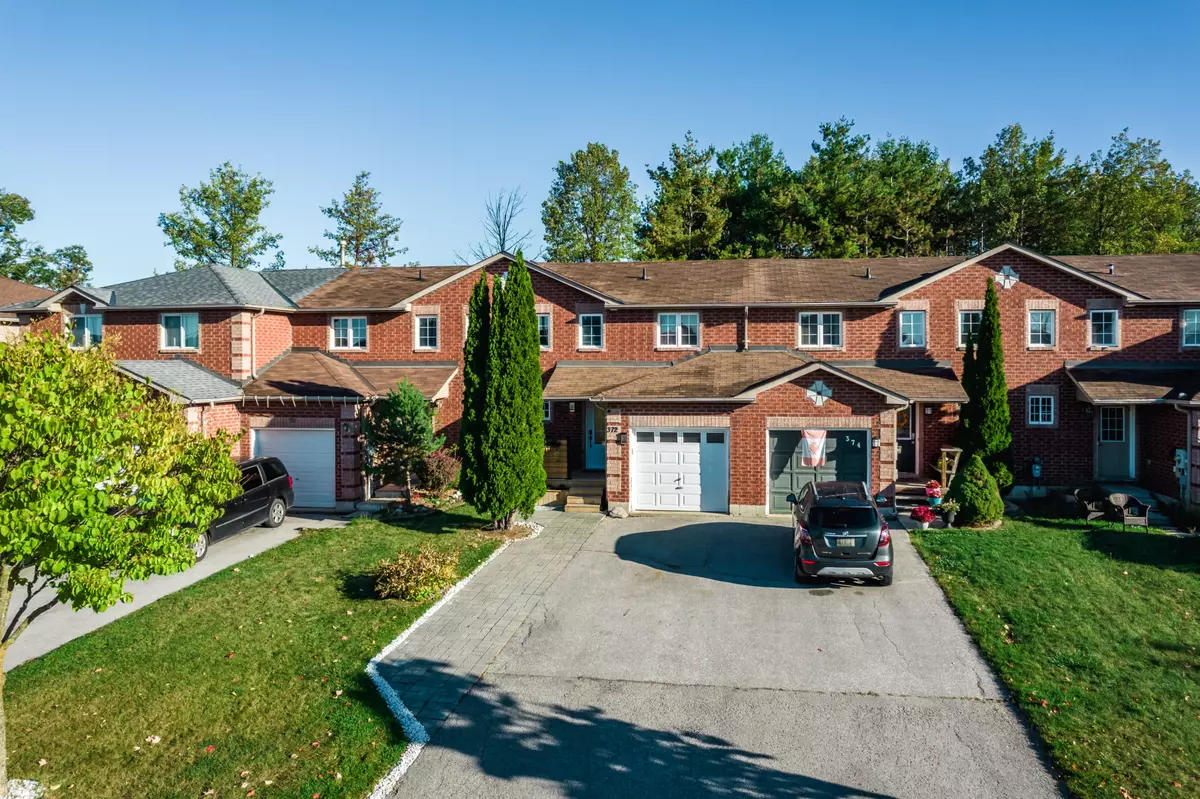 Barrie, ON L4M 7B1,372 Dunsmore LN