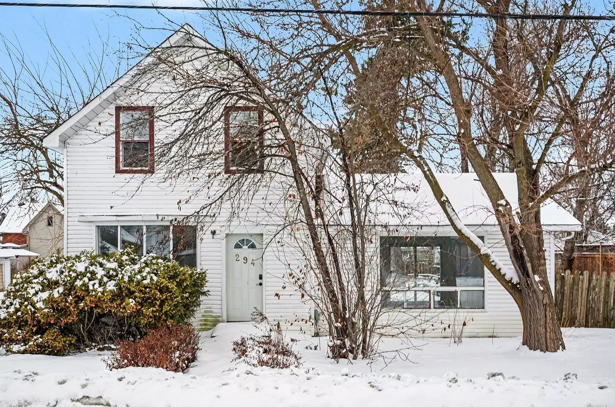 Carleton Place, ON K7C 3L4,294 Moffatt ST