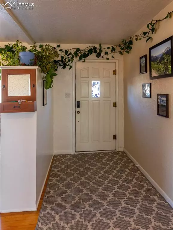 Colorado Springs, CO 80904,710 N 30th ST