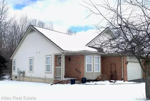 Grand Blanc, MI 48439,5864 Augusta LN