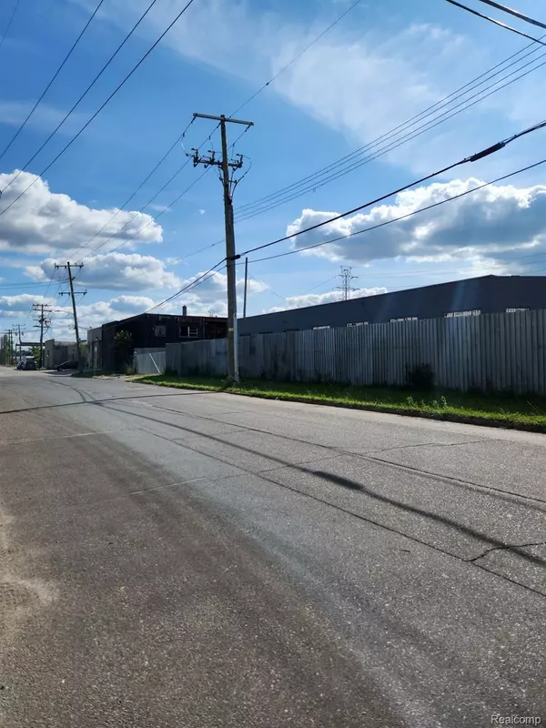 Detroit, MI 48223,13507 Auburn ST