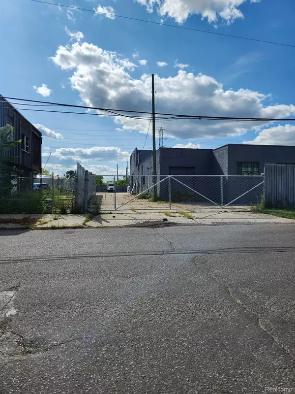 Detroit, MI 48223,13507 Auburn ST