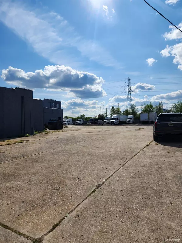 Detroit, MI 48223,13507 Auburn ST