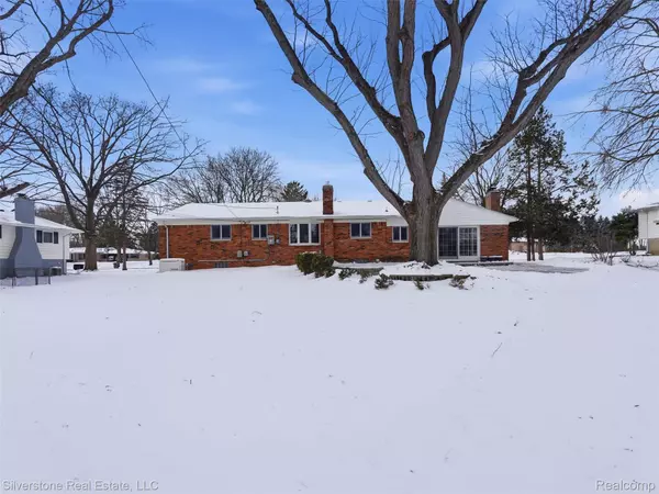 Troy, MI 48098,6766 Vernmoor DR