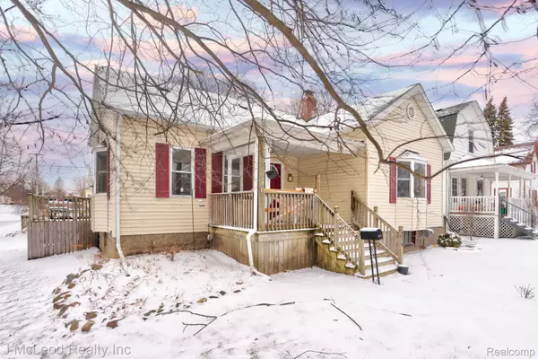 214 S Warner ST, Bay City, MI 48706