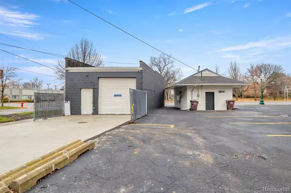 Wayne, MI 48184,35812 W Michigan AVE