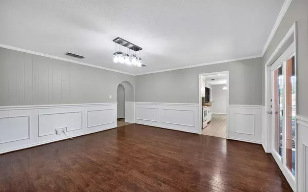 Burleson, TX 76028,220 Short Street