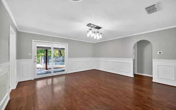 Burleson, TX 76028,220 Short Street