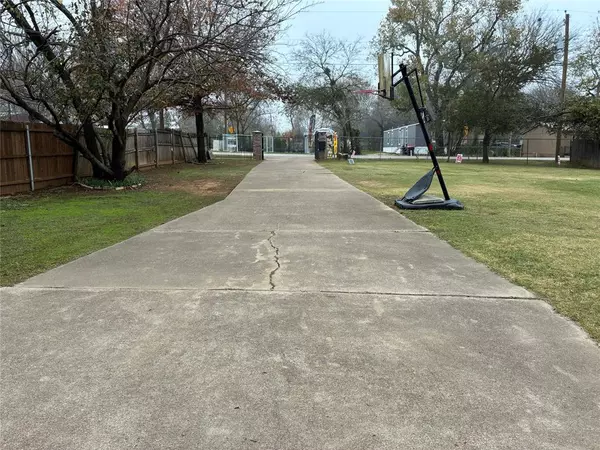 Mansfield, TX 76063,8430 Retta Mansfield Road