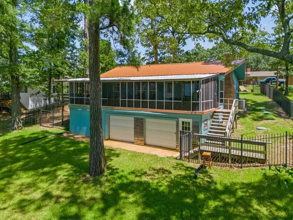 Avinger, TX 75630,263 Crestwood Loop