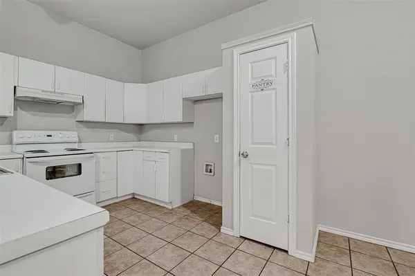 Joshua, TX 76058,214 Joshua Boulevard