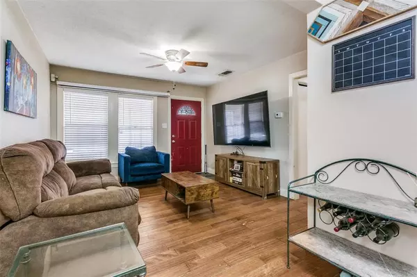 Fort Worth, TX 76112,2408 Forest Avenue