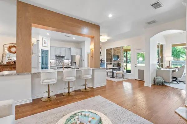 Granbury, TX 76049,6506 Colonial Drive