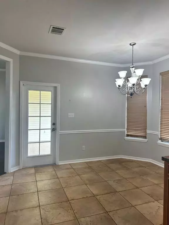 Bossier City, LA 71112,5805 Bluebonnett Drive