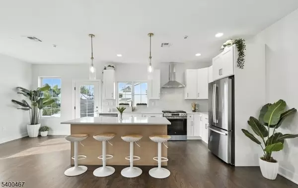 North Arlington Boro, NJ 07031,184 Canterbury Ave