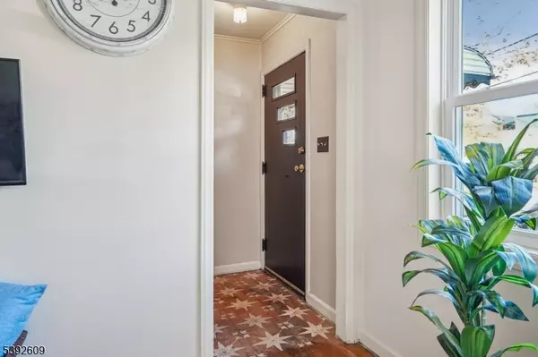 Kenilworth Boro, NJ 07033,222 N 17th St