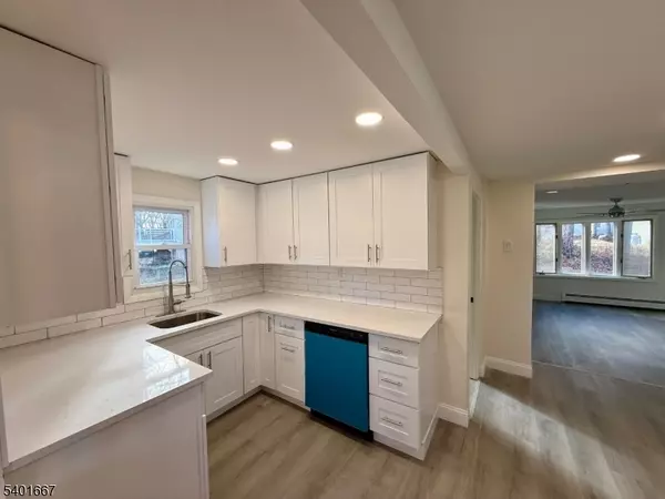 Jefferson Twp., NJ 07849,32 Millburn Rd