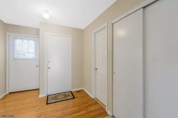 Raritan Twp., NJ 08822,6 Dogwood Cir