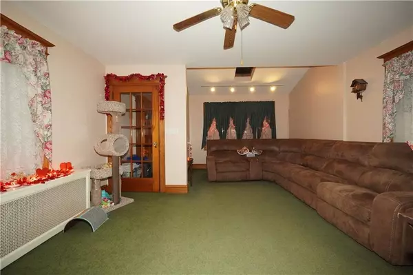 Staten Island, NY 10302,182 Lexington AVE