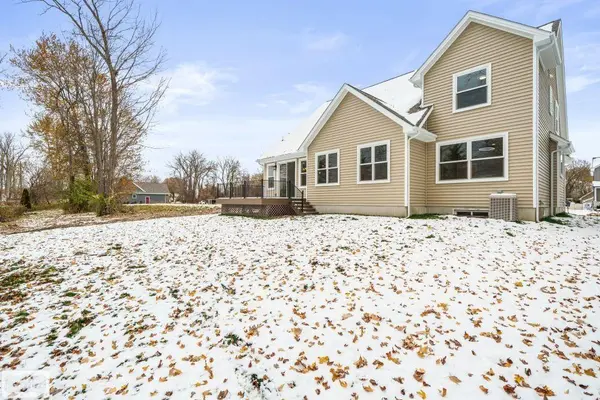 Harrison Twp, MI 48045,39105 Chart ST