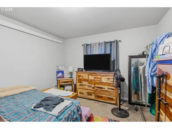 1907 WILLOW ST, Sweet Home, OR 97386