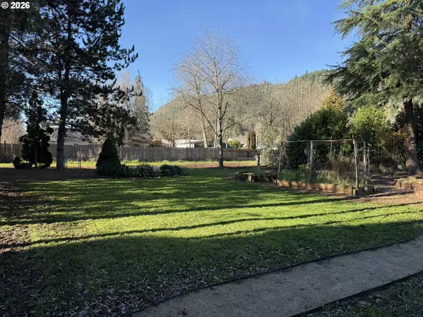 Drain, OR 97435,427 DATE ST