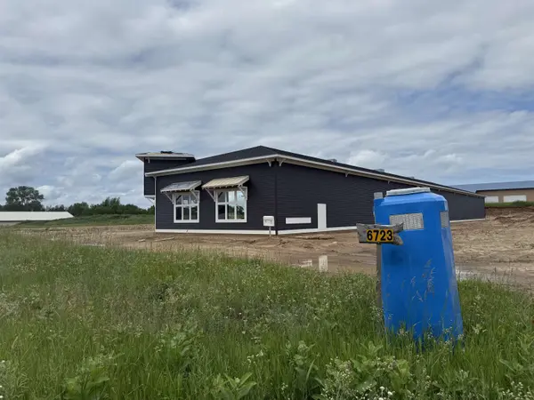 Williamsburg, MI 49690,6385 N Railway