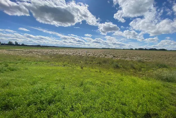 2 431029 Range Road 261, Rural Ponoka County, AB T4J 1R4