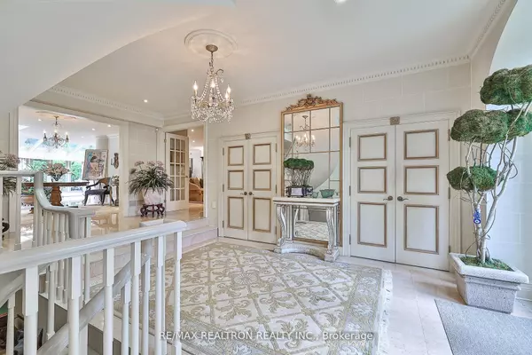 Toronto C12, ON M3C 2P5,192 The Bridle PATH