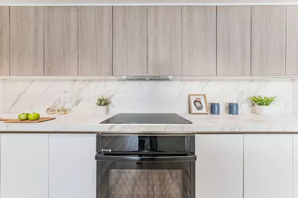 Toronto C07, ON M2R 3T1,131 Torresdale AVE #1708