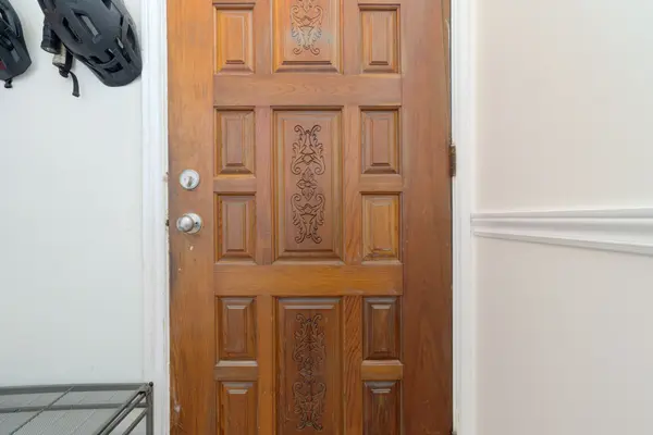 Toronto C01, ON M6H 1G1,90 Muir AVE #Basement