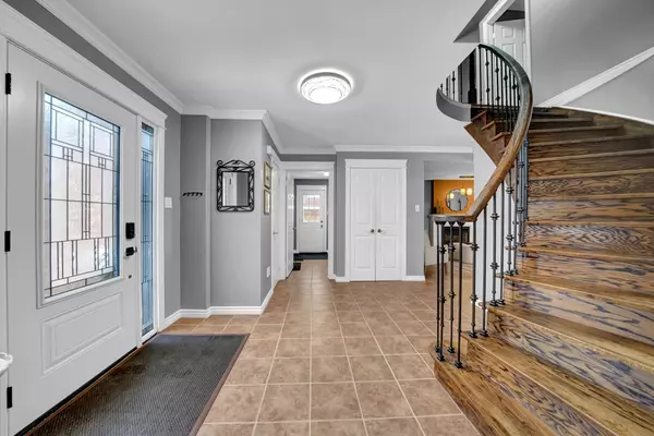 Clarington, ON L1B 1G4,68 Foster Creek DR