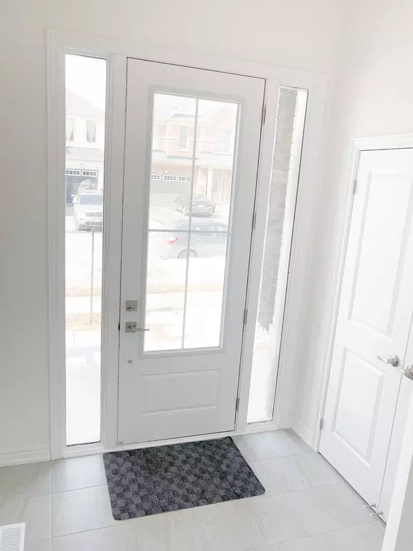 Oshawa, ON L1L 0S5,2077 Chris Mason ST