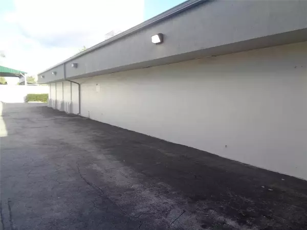 Fort Lauderdale, FL 33311,2323 NW 19th St