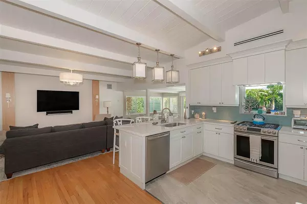 Fort Lauderdale, FL 33316,1936 Harbour Inlet Dr