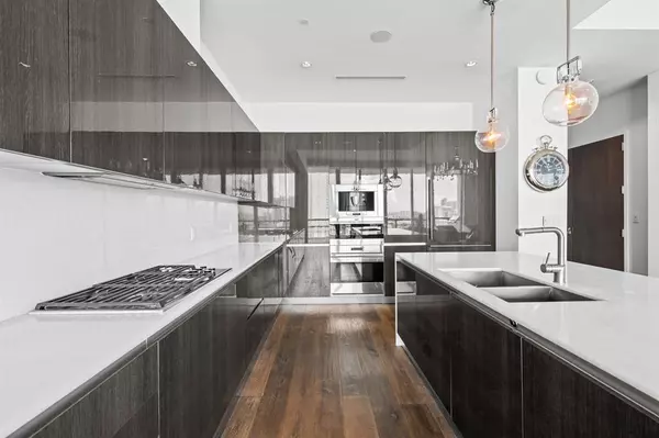 Aventura, FL 33180,3300 NE 188th St #UPH09