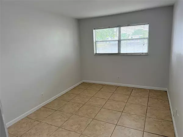 Oakland Park, FL 33334,4051 NE 13TH AV #52-3