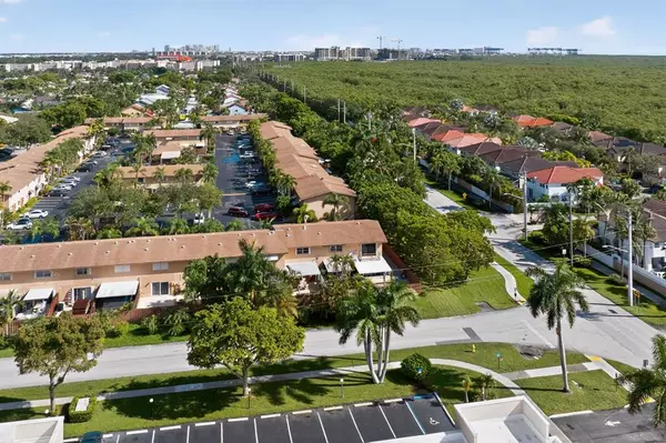 Dania Beach, FL 33004,450 SE 7th St #244