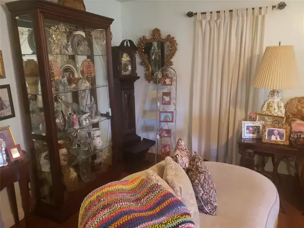 Miami, FL 33179,19720 NE 10th Ct