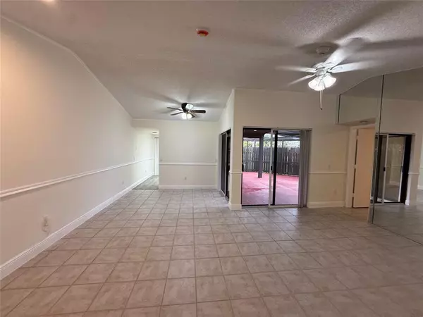 Miami, FL 33185,14925 SW 48TH TER #20E