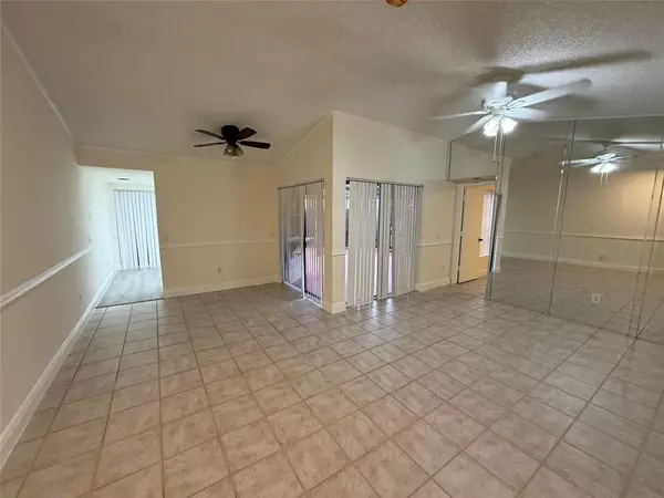 Miami, FL 33185,14925 SW 48TH TER #20E